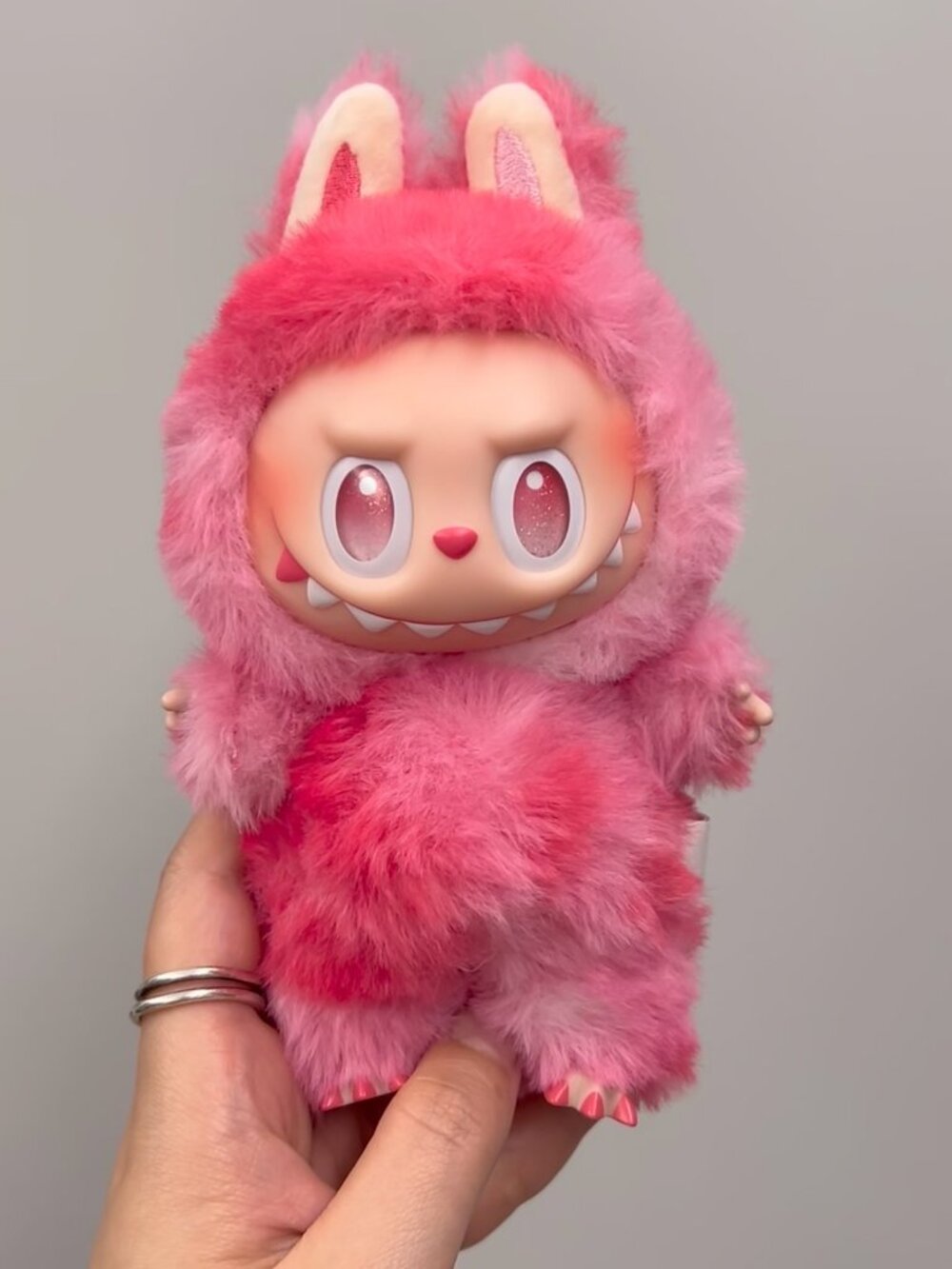 LABUBU 3.0 BIG INTO ENERGY [LOVE]
